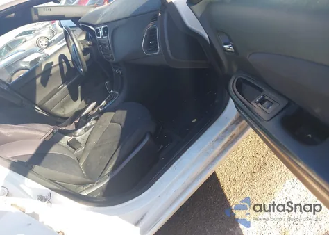 2013 Chrysler 200 Touring from USA, damaged, VIN 1C3CCBBB0DN732480